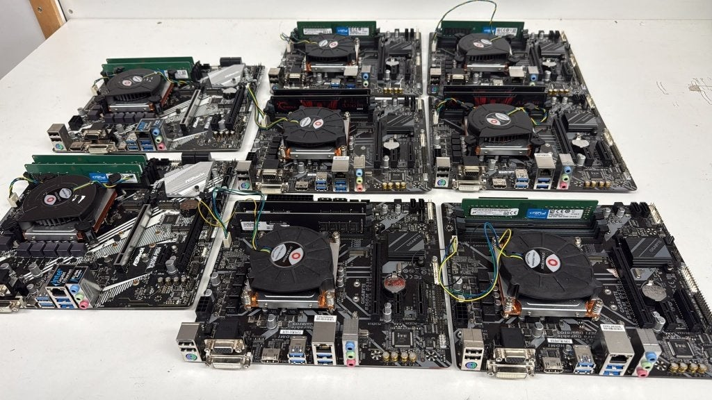 8x Moederbord + Intel Core i3-8100 + 16GB DDR4, Gebruikt, LGA 1151, DDR4, Ophalen of Verzenden