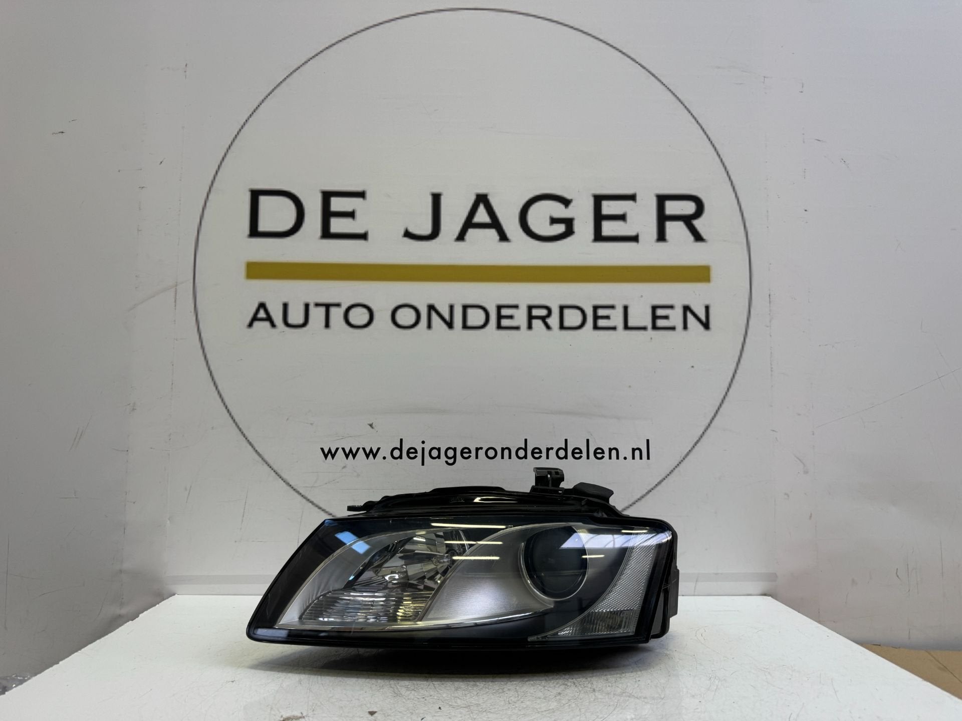 AUDI A5 S5 XENON LED KOPLAMP LINKS 8T0941003AA, Gebruikt, AUDI AG, Auto-Union-Strasse 1
85045  Ingolstadt, DE, Kundenbetreuung@audi.de