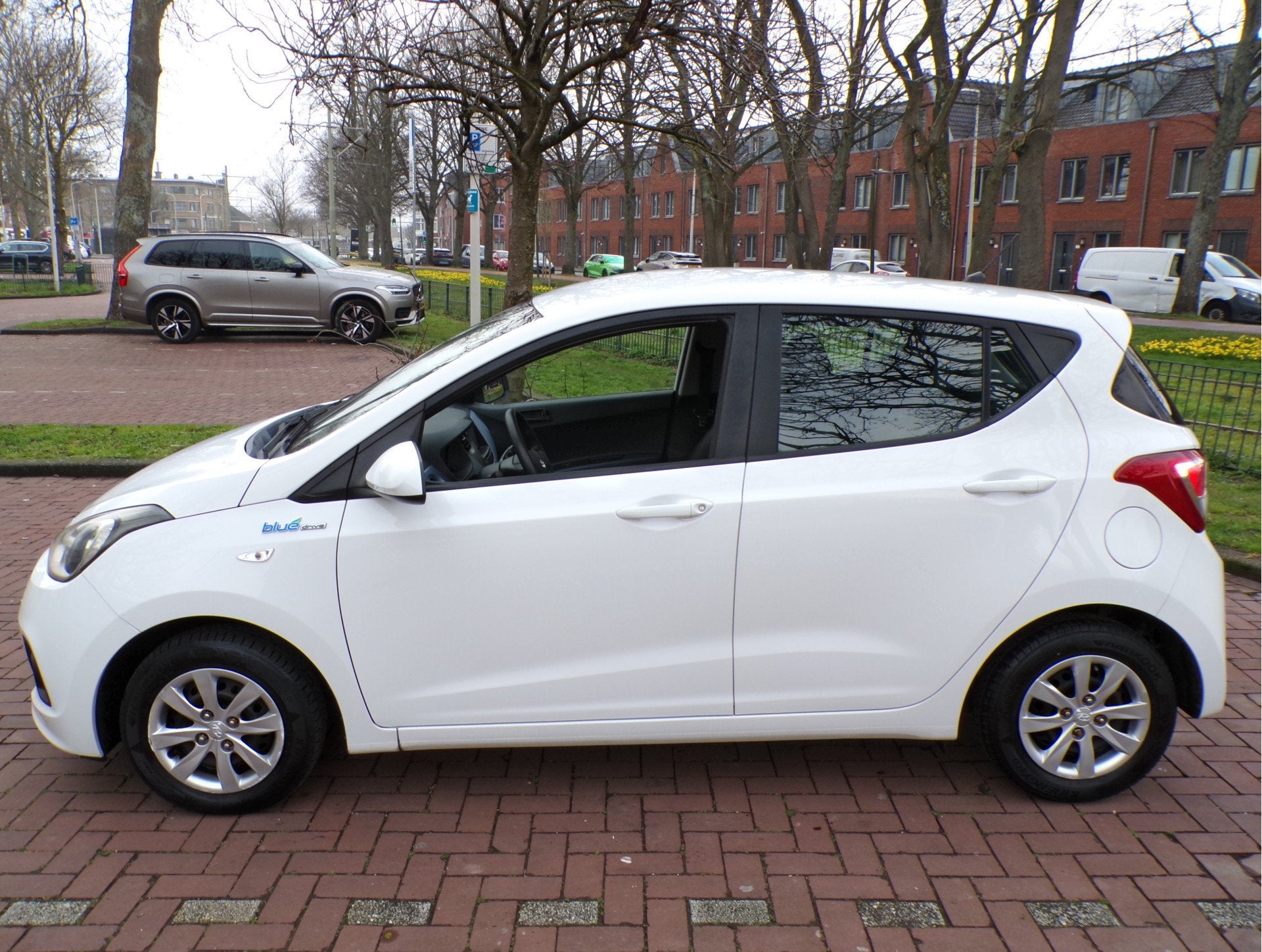 Hyundai i10 1.0i Go! camera navigatie klimaat control, Voorwielaandrijving, Euro 5, Gebruikt, 31 €/maand