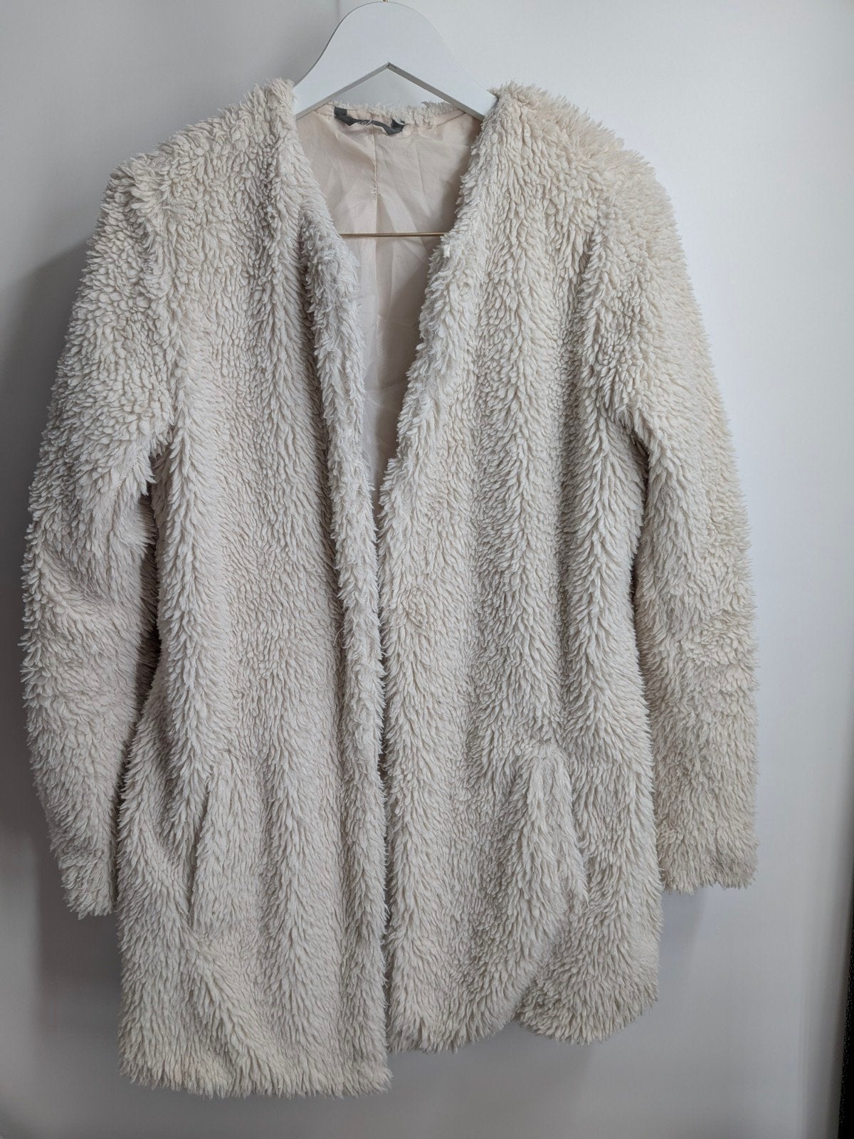 Hema fluffy teddy jas maat M crèmekleurig, Maat 38/40 (M), Hema, Beige, Hema