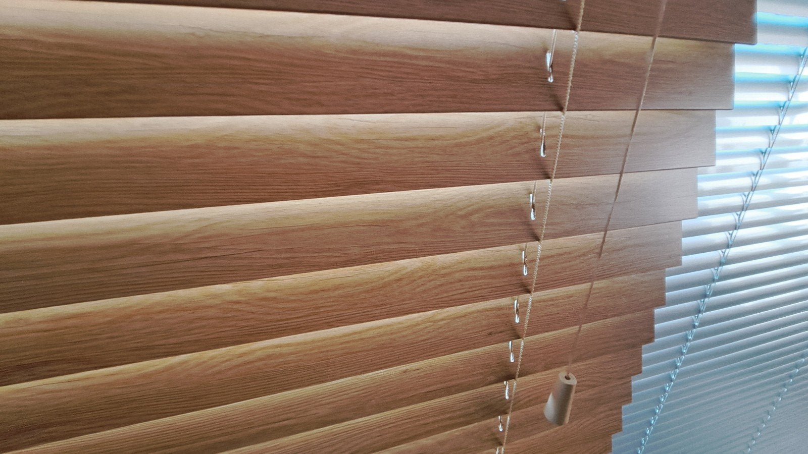 NIEUW houten jaloezie breed 159 x hoog 250 cm, Ophalen, Jaloezie, In te korten