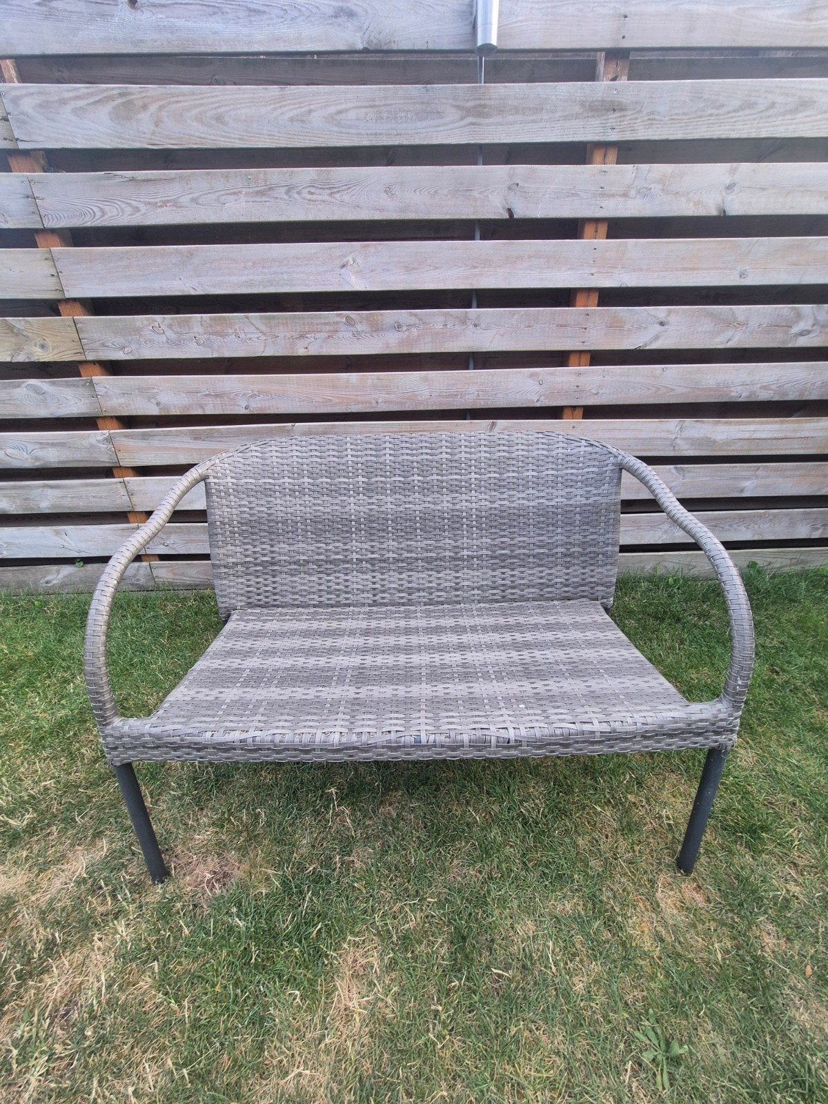 Grijze Wicker Tuinbank breedte 115cm in goede staat, Ophalen, Zo goed als nieuw, Wicker