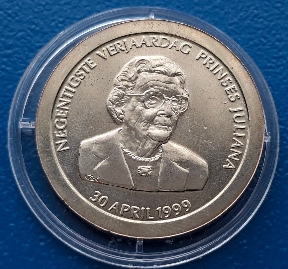 Penning 90ste verjaardag prinses Juliana (koper-nikkel), Verzenden, Overige materialen, Nederland