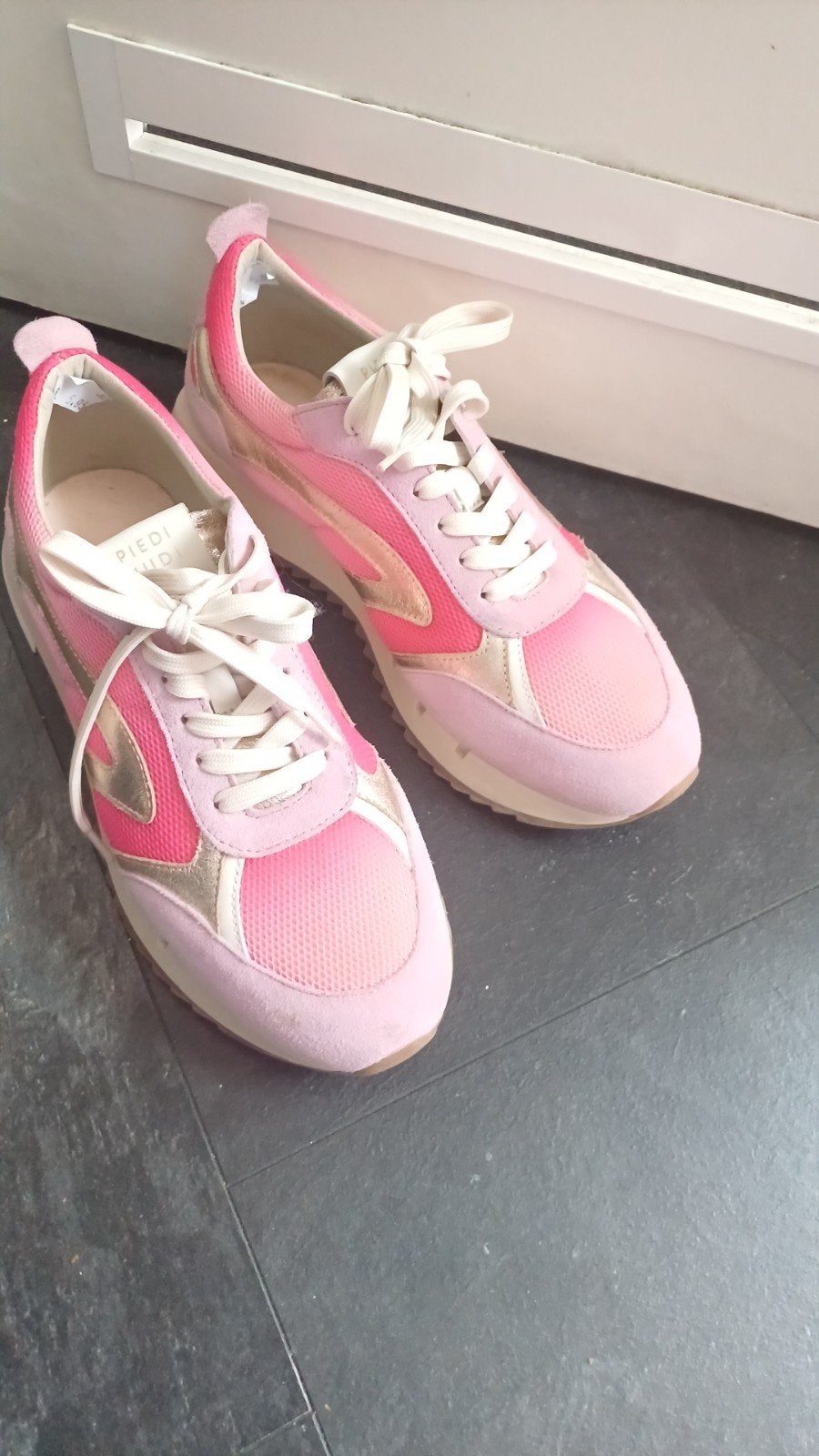 Piedi Nudi sneakers roze maat 39 zgan, Kleding | Dames, Ophalen of Verzenden, Zo goed als nieuw, Roze, Sneakers of Gympen