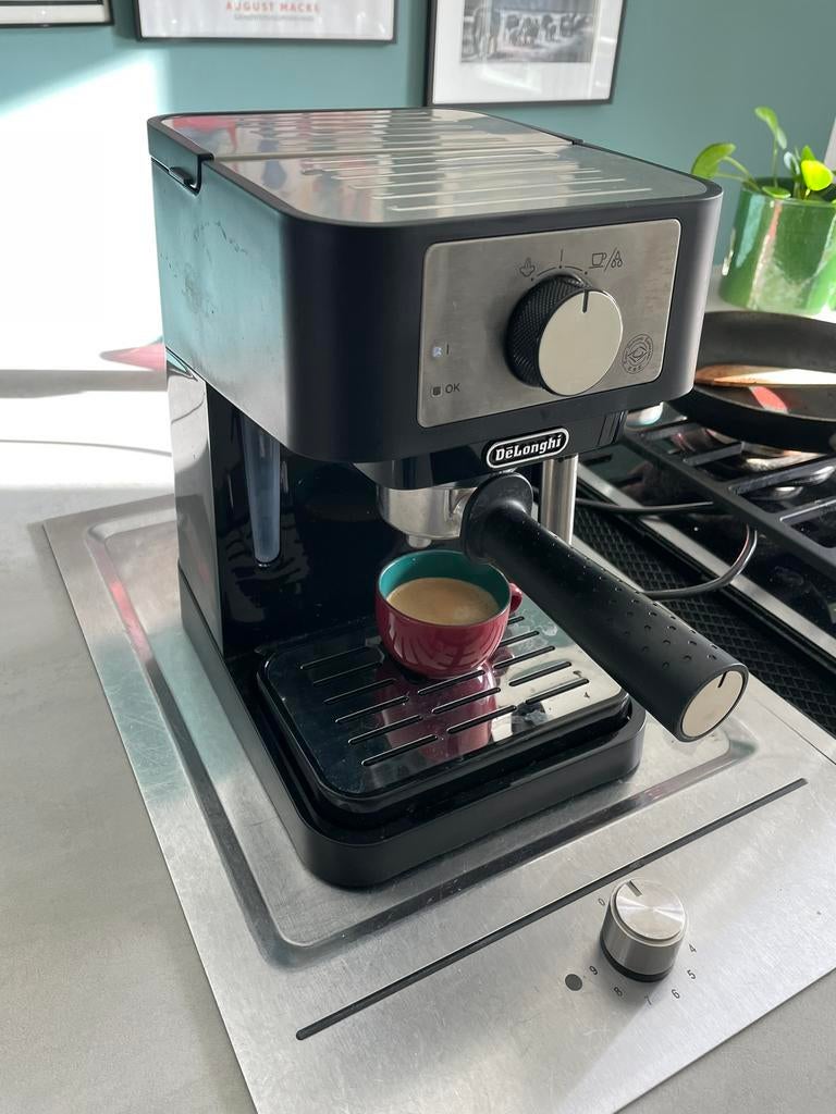De'Longhi Stilosa espressoapparaat model EC260BK, Ophalen of Verzenden, Zo goed als nieuw, Espresso apparaat