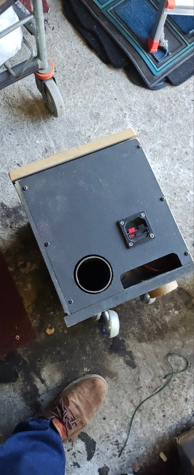 Philips mini baskastje - Dreunend geluid, Ophalen, Philips, Gebruikt, Subwoofer
