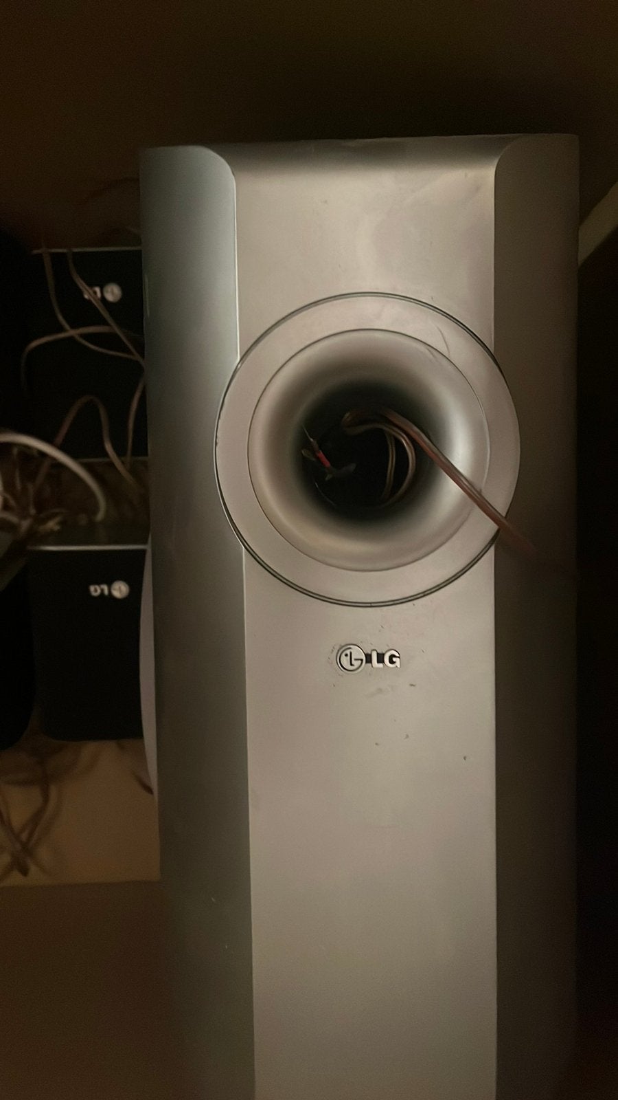 Subwoofer en 5 boxjes vsn LG, Soundbar, 70 watt of meer, Zo goed als nieuw, Overige spelers