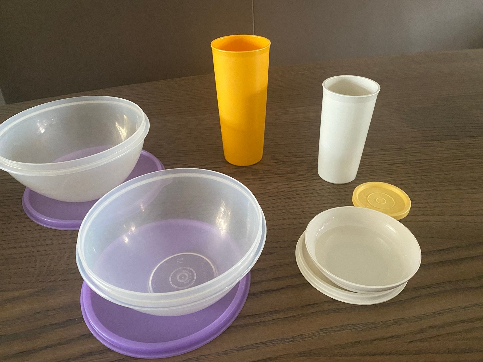 Tupperware set: kommen, bekers en schaaltjes, Huis en Inrichting, Ophalen of Verzenden, Gebruikt, Overige kleuren, Overige typen