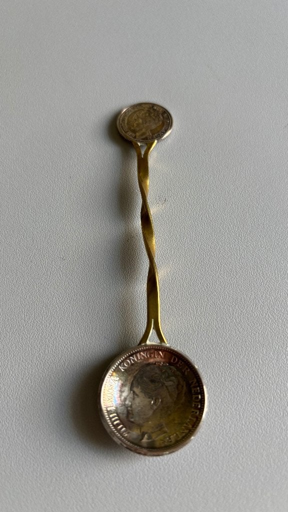 Lepeltje met zilveren Wilhelmina munten, Ophalen of Verzenden, Zilver