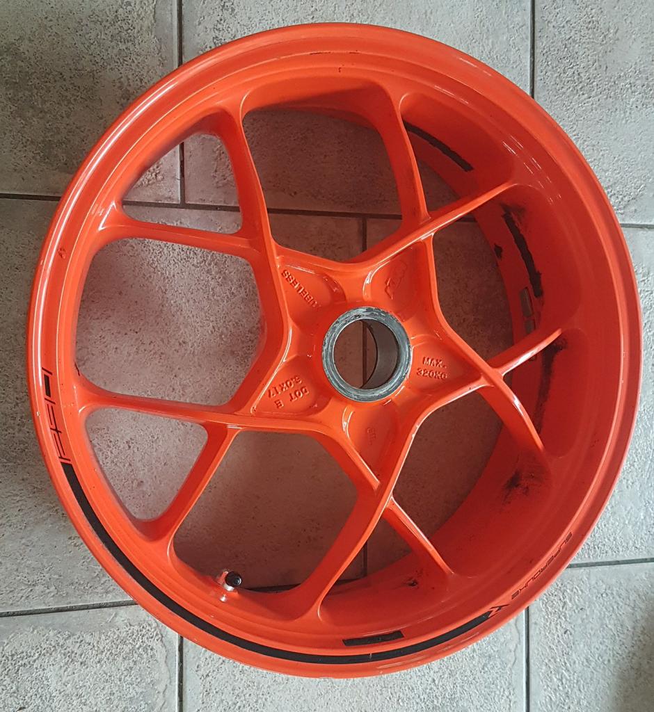 Ktm superduke R 1290 2014/2019 achterwiel velg wiel, Motoren, Accessoires | Overige, Ophalen of Verzenden