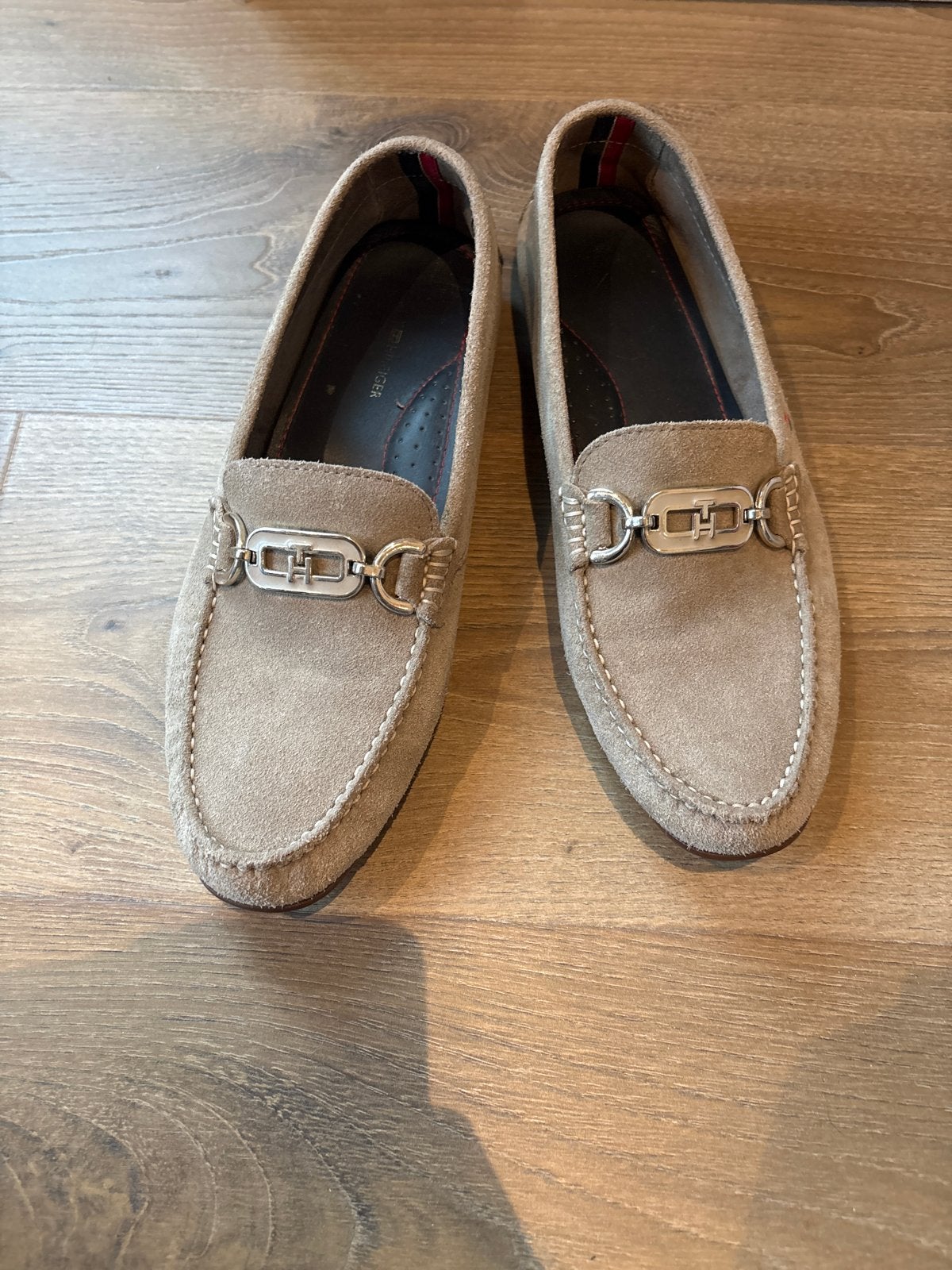 Tommy Hilfiger Loafers - Maat 42, Kleding | Dames, Ophalen of Verzenden, Zo goed als nieuw, Instappers, Beige