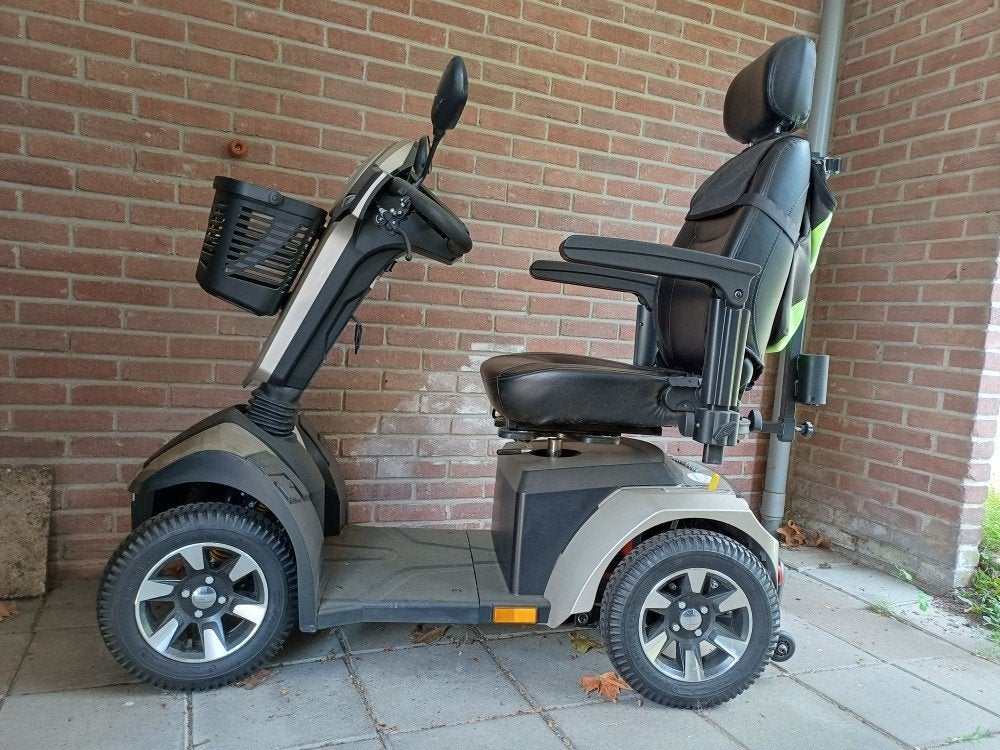scootmobiel: Vermeiren Mercurius 4 LTD, Ophalen, Gebruikt, Vermeiren, 16 km/u of meer