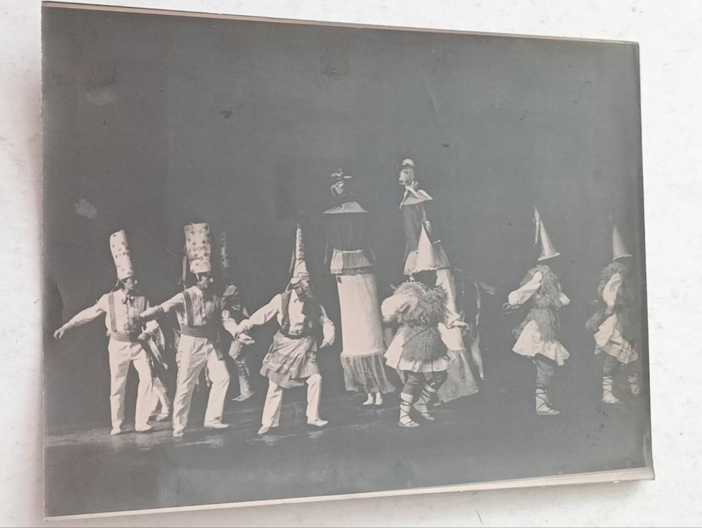 Dansgroep Etorki Baskisch Baskenland jaren 60 -70, Ophalen of Verzenden, 1960 tot 1980, Gebruikt, Overige onderwerpen