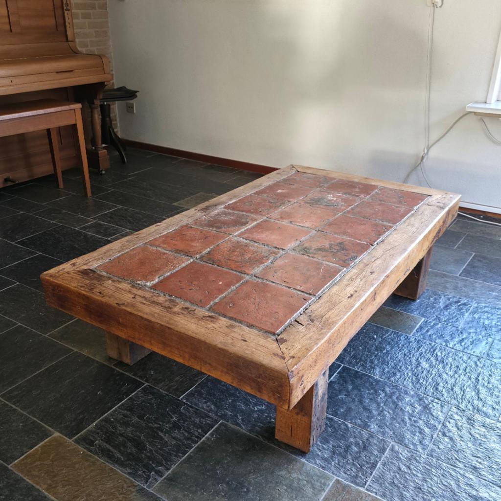 MOET WEG | Vintage salontafel met terracotta tegelblad, Minder dan 50 cm, Gebruikt, 100 tot 150 cm, Ophalen of Verzenden