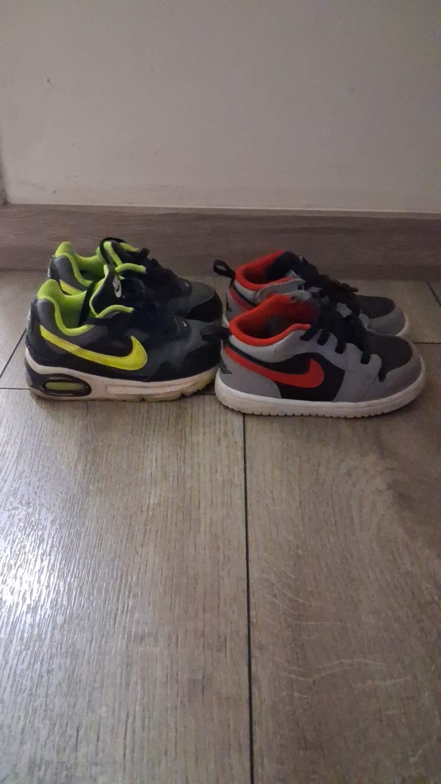 Nike Air Max en Jordan sneakers voor kinderen, Kinderen en Baby's, Kinderkleding | Schoenen en Sokken, Gebruikt, Ophalen of Verzenden
