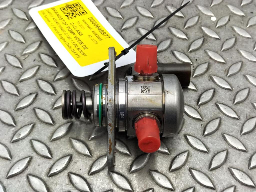 MERCEDES C-CLASS BRANDSTOF POMP VOOR DE INJECTOR 2540700400, Ophalen of Verzenden, Gebruikt, Stiba lid