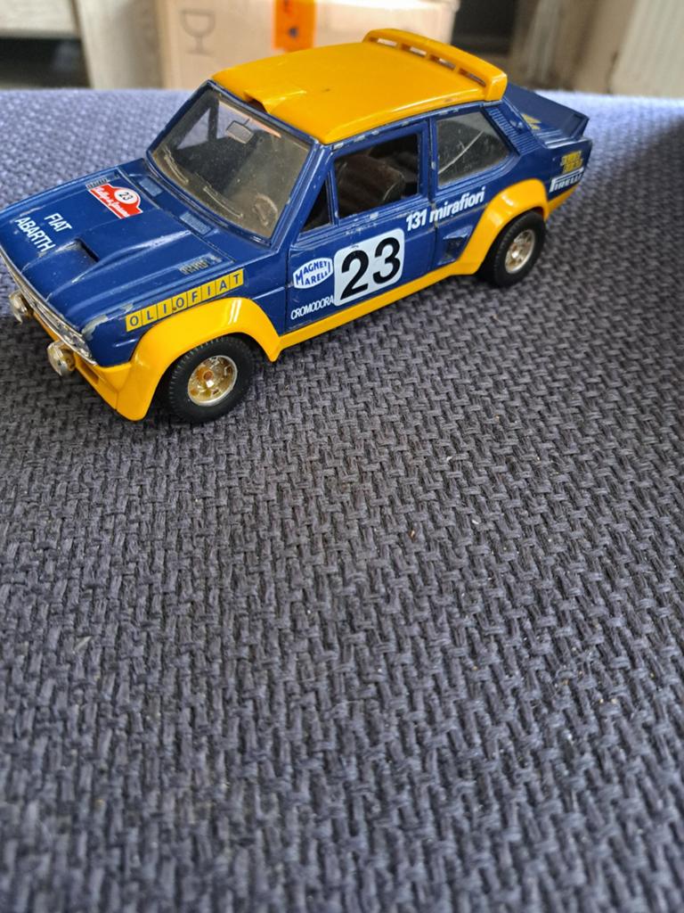 Burago model fiat 131 abarth rally, Gebruikt, Auto, Ophalen of Verzenden, N.b