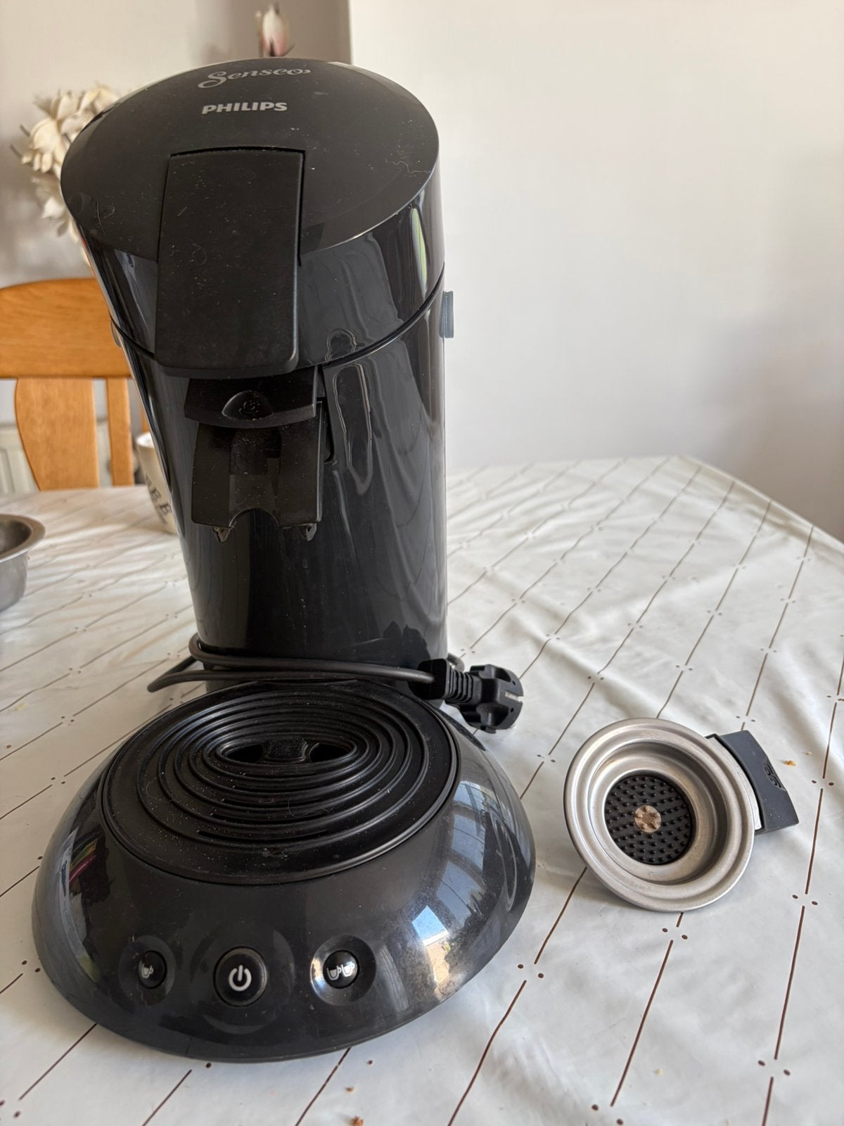 Philips  Senso zwart, Ophalen of Verzenden, Zo goed als nieuw, Koffiemachine