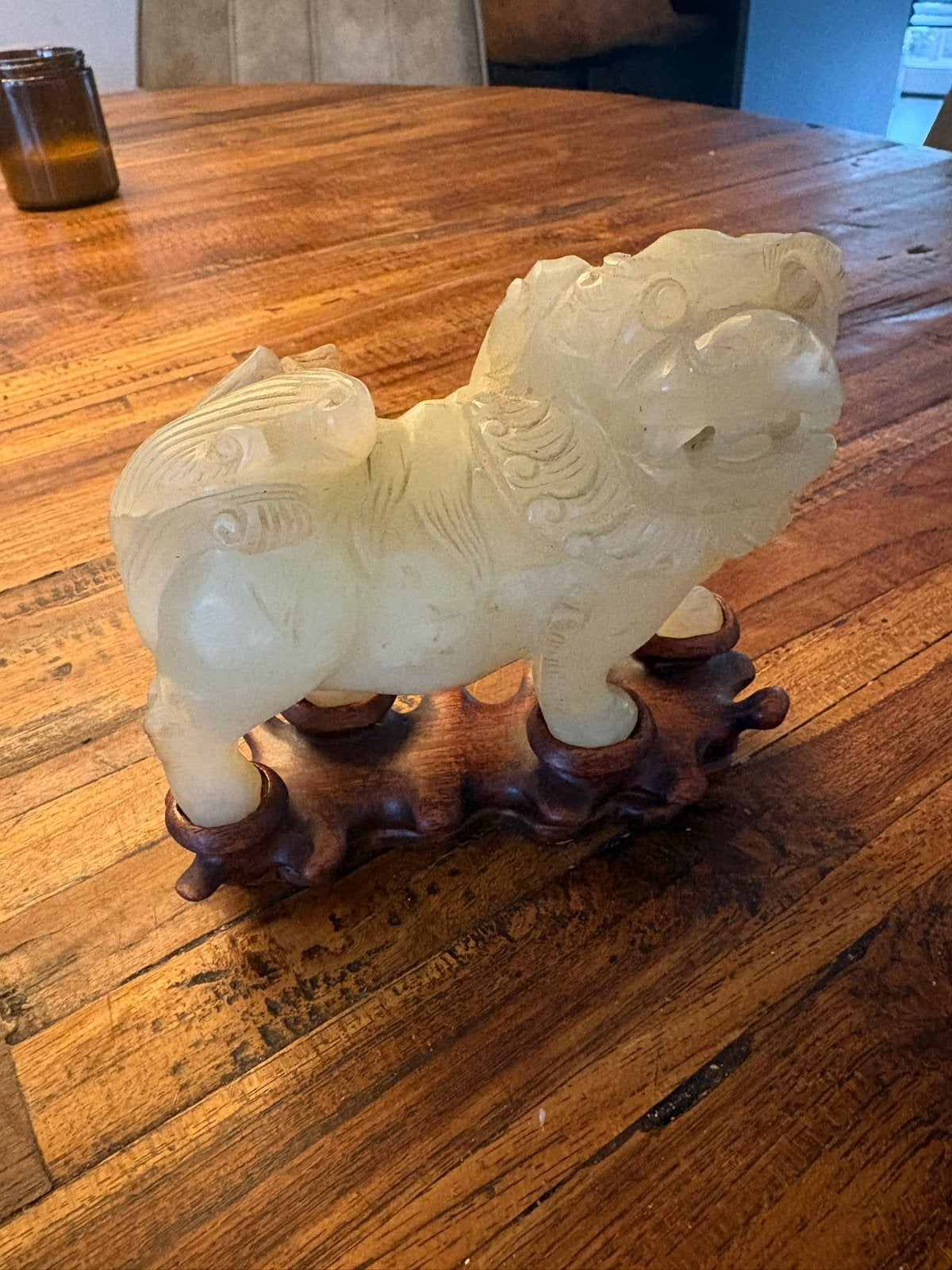 Qilin speksteen beeld op houten sokkel, Overige onderwerpen, Minder dan 20 cm, Ophalen of Verzenden, Handgemaakt