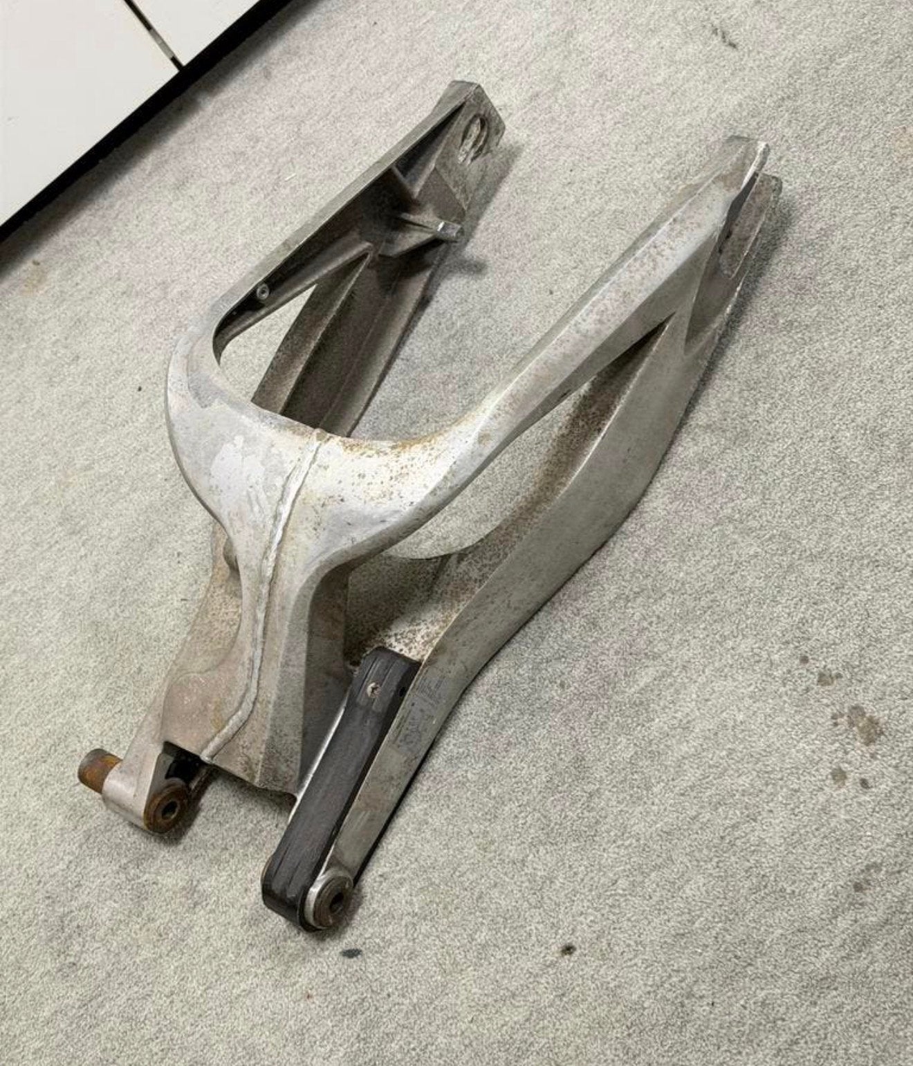 Rieju RS3 125 Achterbrug Swingarm Origineel Aluminium, Ophalen of Verzenden, Zo goed als nieuw, H, H