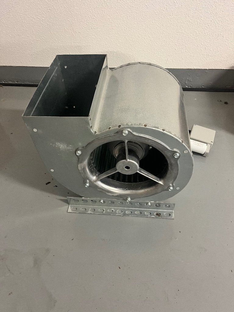 Rosenberg Ventilator DAAE 249-4 IP54 - Zo goed als nieuw, Doe-het-zelf en Verbouw, Ophalen, Zo goed als nieuw, Ventilator en Afzuiger