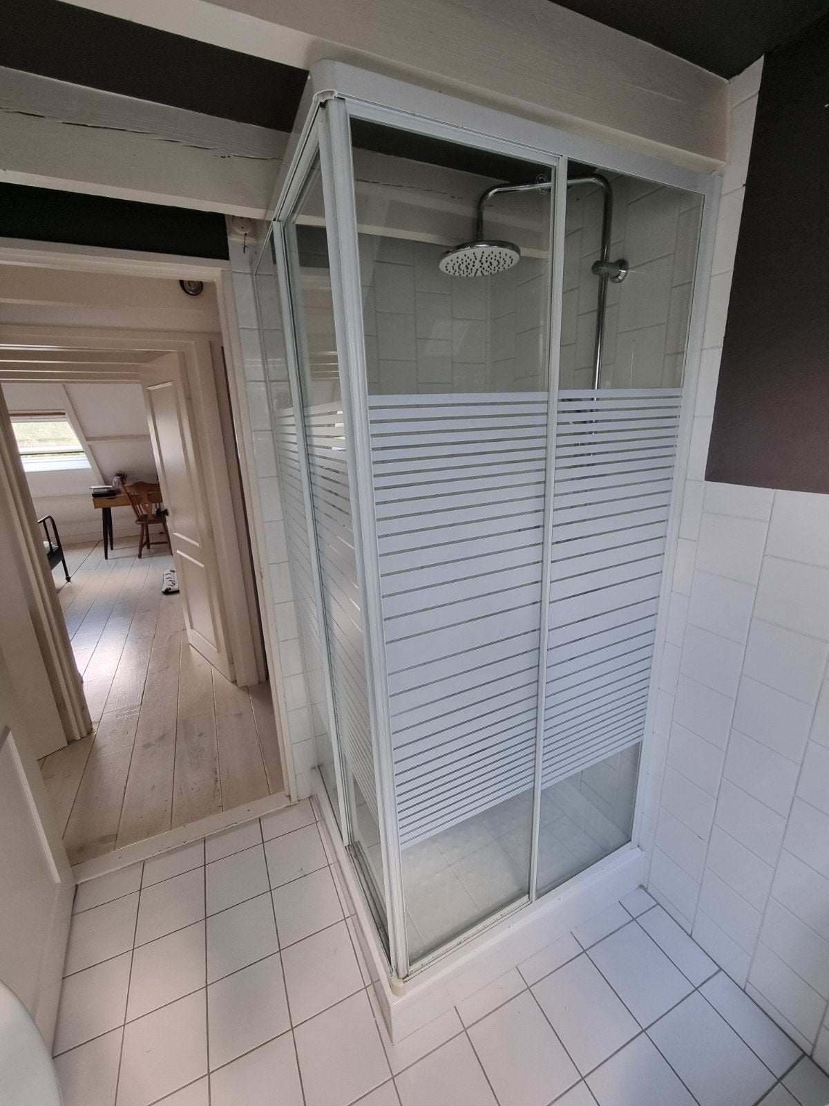 Douchecabine met schuifdeuren en douchebak, Ophalen, Douche