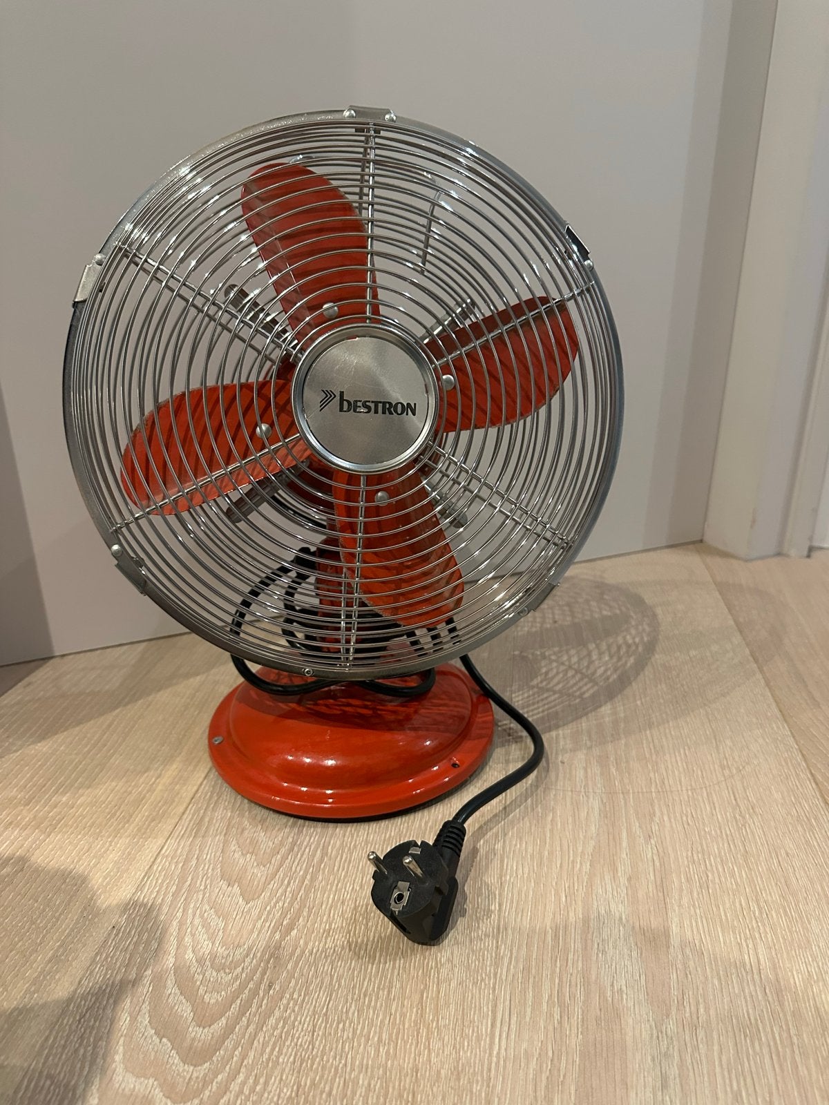Bestron Waaier - Perfect voor Caravan of Thuis, Witgoed en Apparatuur, Ophalen of Verzenden, Zo goed als nieuw, Tafelventilator
