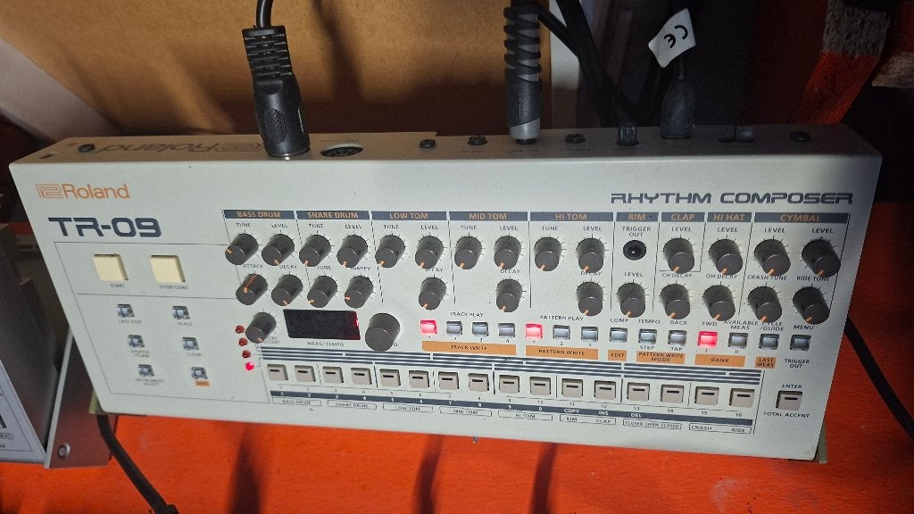 Roland Boutique TR-09) + DK-01 Boutique Dock -Discontinued!, Muziek en Instrumenten, Ophalen of Verzenden, Zo goed als nieuw, Roland