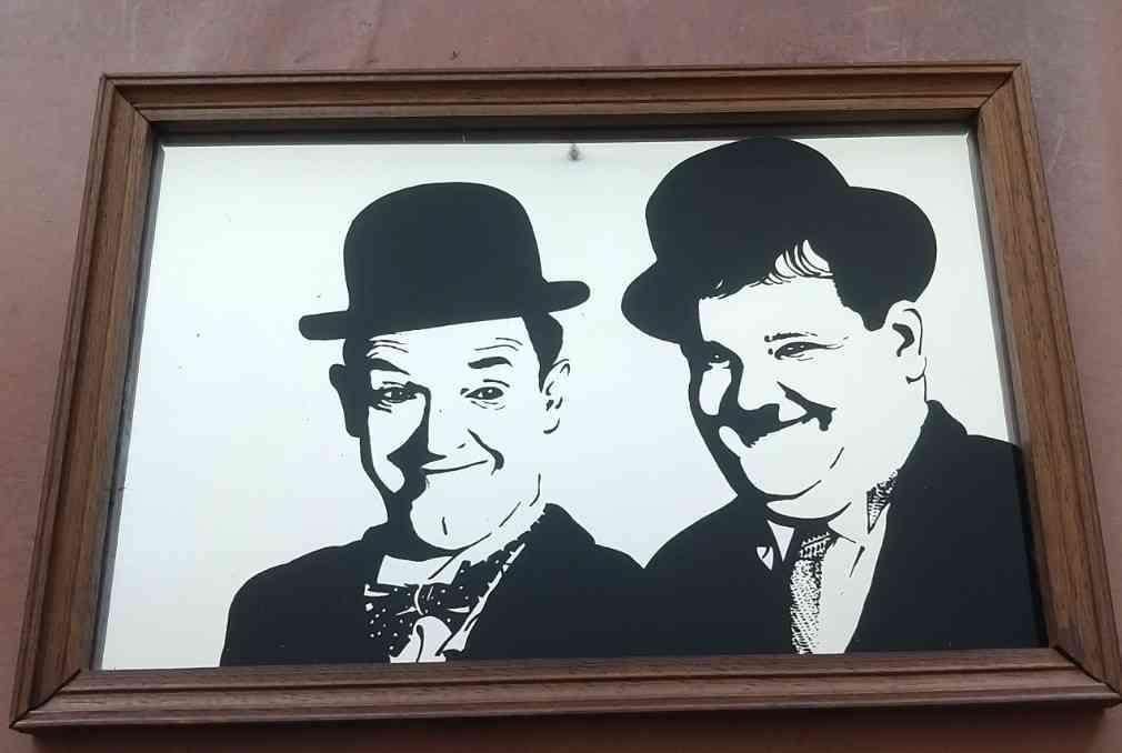 Laurel en & Hardy DVD 's + Spiegel Dikke Dunne, Ophalen of Verzenden, Zo goed als nieuw, Overige typen