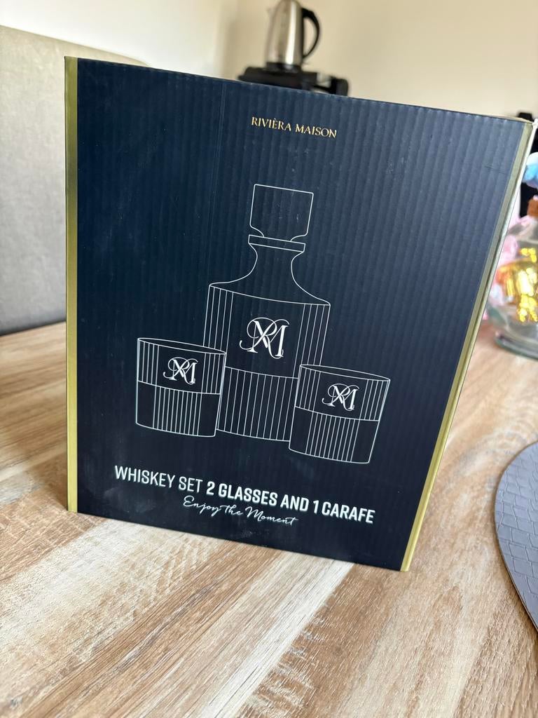 Riviera Maison Whiskey Set: Karaf en 2 Glazen, Ophalen, Zo goed als nieuw, Riviera Maison, Glas