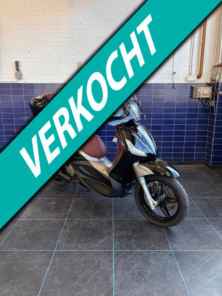 Piaggio Scooter 350 Beverly Sport A2 35KW, Motoren, Motoren | Piaggio, Bedrijf, Info@motorhandelmeijering.nl, Rijksstraatweg 141
3632AB  Loenen Aan De Vecht, NL