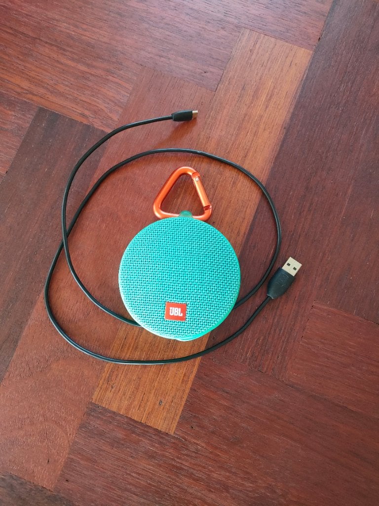 JBL Clip 2  incl kabel, JBL, Overige typen, Ophalen of Verzenden, Zo goed als nieuw