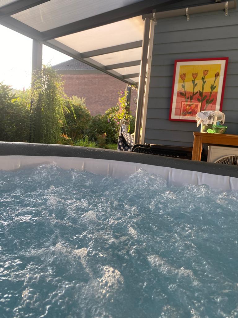 Lay-Z-Spa Mauritius opblaasbare jacuzzi met pomp, Ophalen, Gebruikt, Pomp, Opblaasbaar