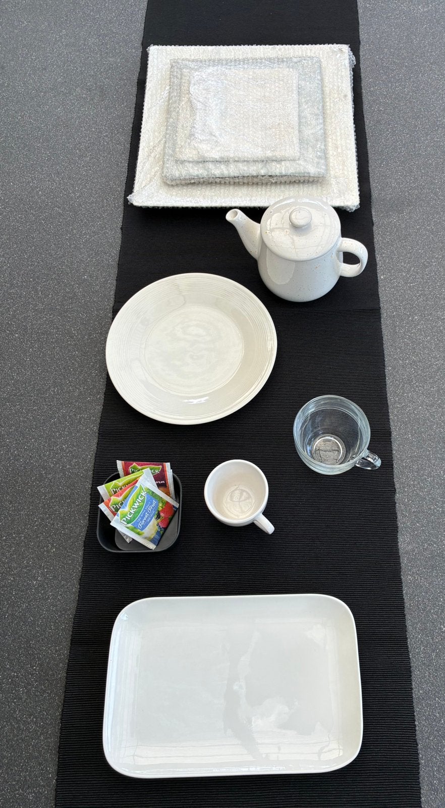 High tea set voor 8 personen -> dit weekend af te halen, Ophalen, Zo goed als nieuw, Bord(en), Overige stijlen
