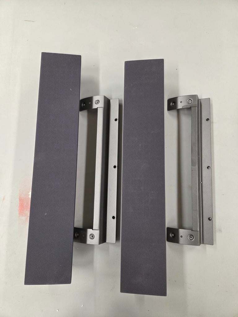 6 Samsung speakers met ophangbeugel, Zo goed als nieuw, 60 tot 120 watt, Front, Rear of Stereo speakers, Ophalen
