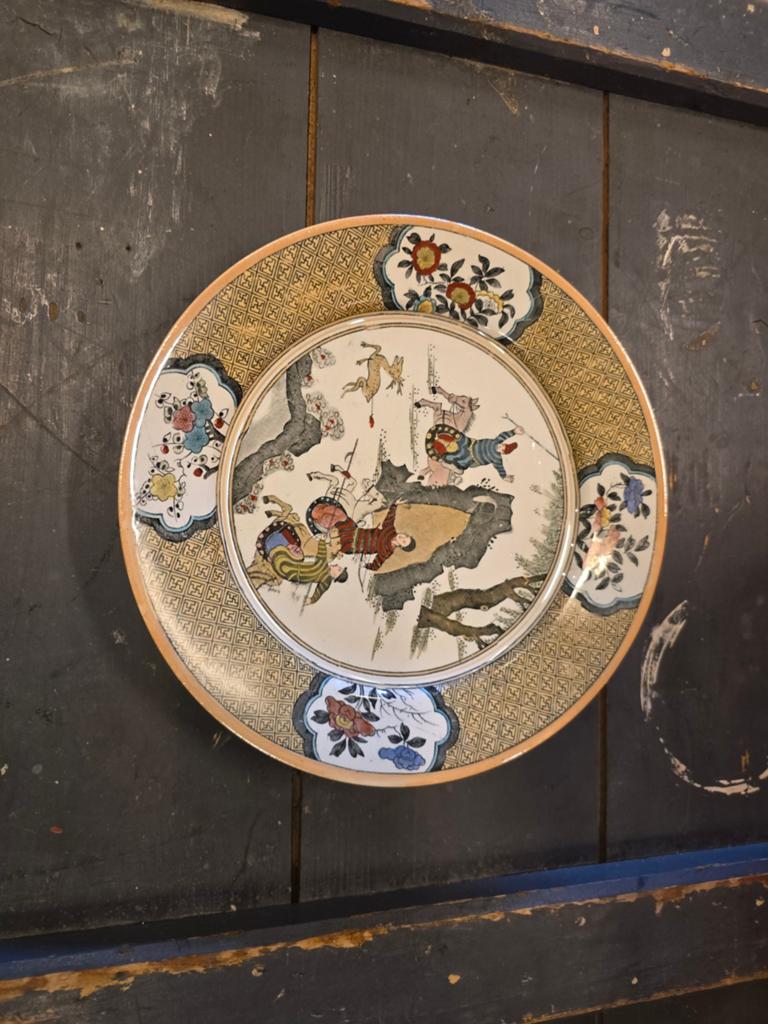 Antique Dutch Petrus Regout chinoiserie plate deer hunt brow, Ophalen