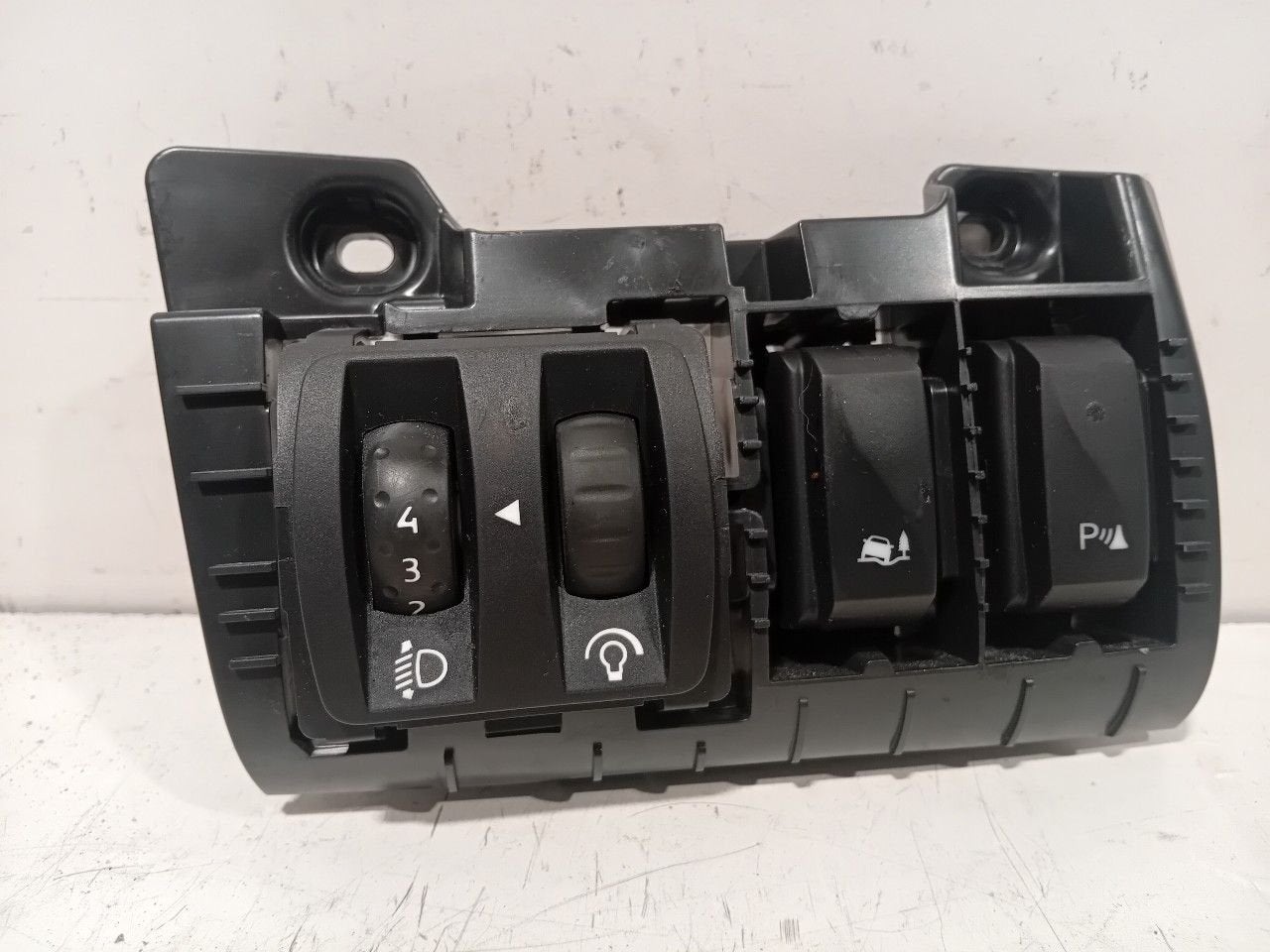 Pdc schakelaar Renault Trafic, Auto-onderdelen, Elektronica en Kabels, Renault, Gebruikt, Herkomst onderdeel bekend, 12 maanden garantie