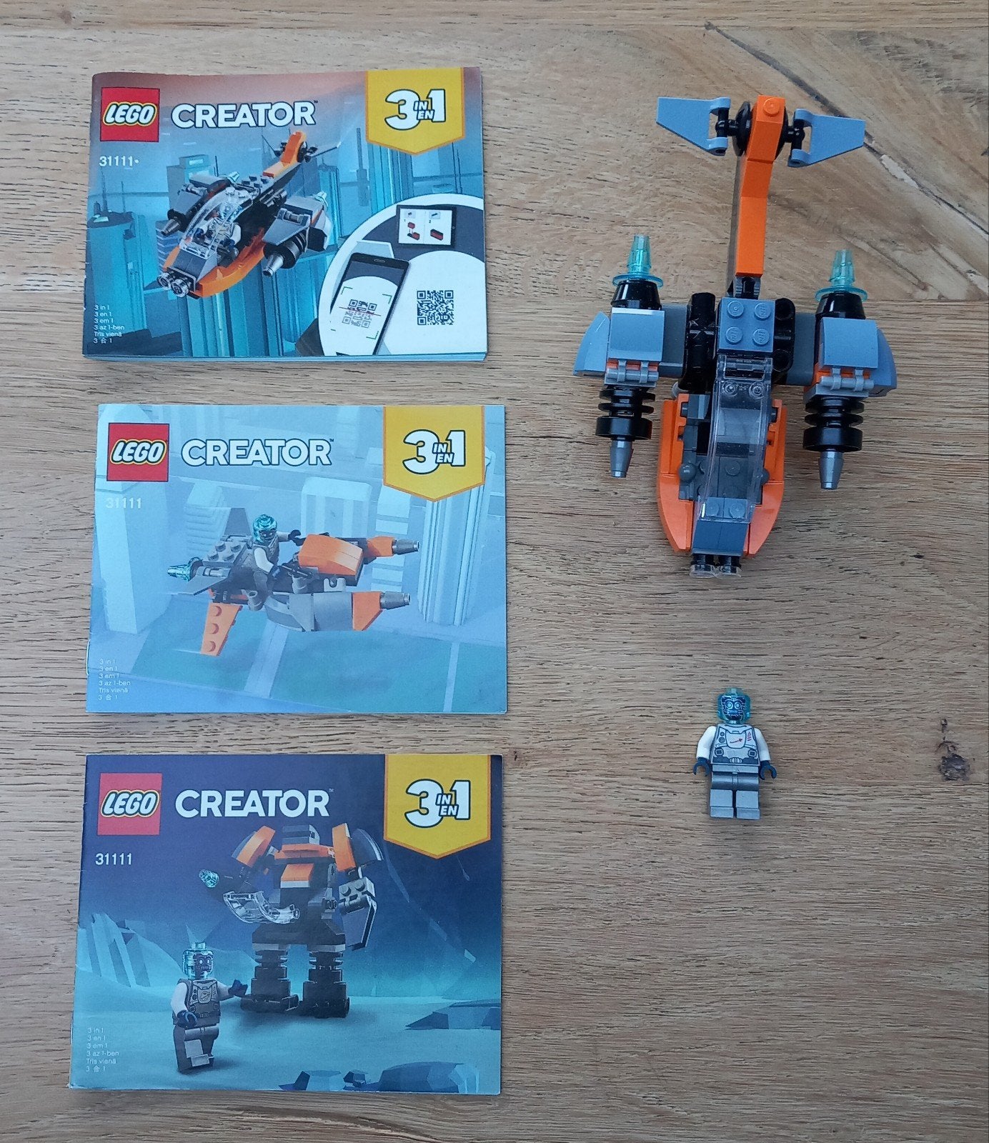 LEGO creator 3-in-1 cyberdrone 31111, Compleet, Lego, Ophalen of Verzenden, Zo goed als nieuw