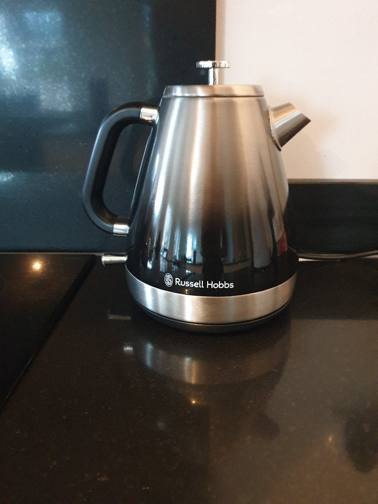 Russell Hobbs Kettle, Witgoed en Apparatuur, Waterkokers, 1 tot 2 liter, Ophalen, Nieuw, Rvs