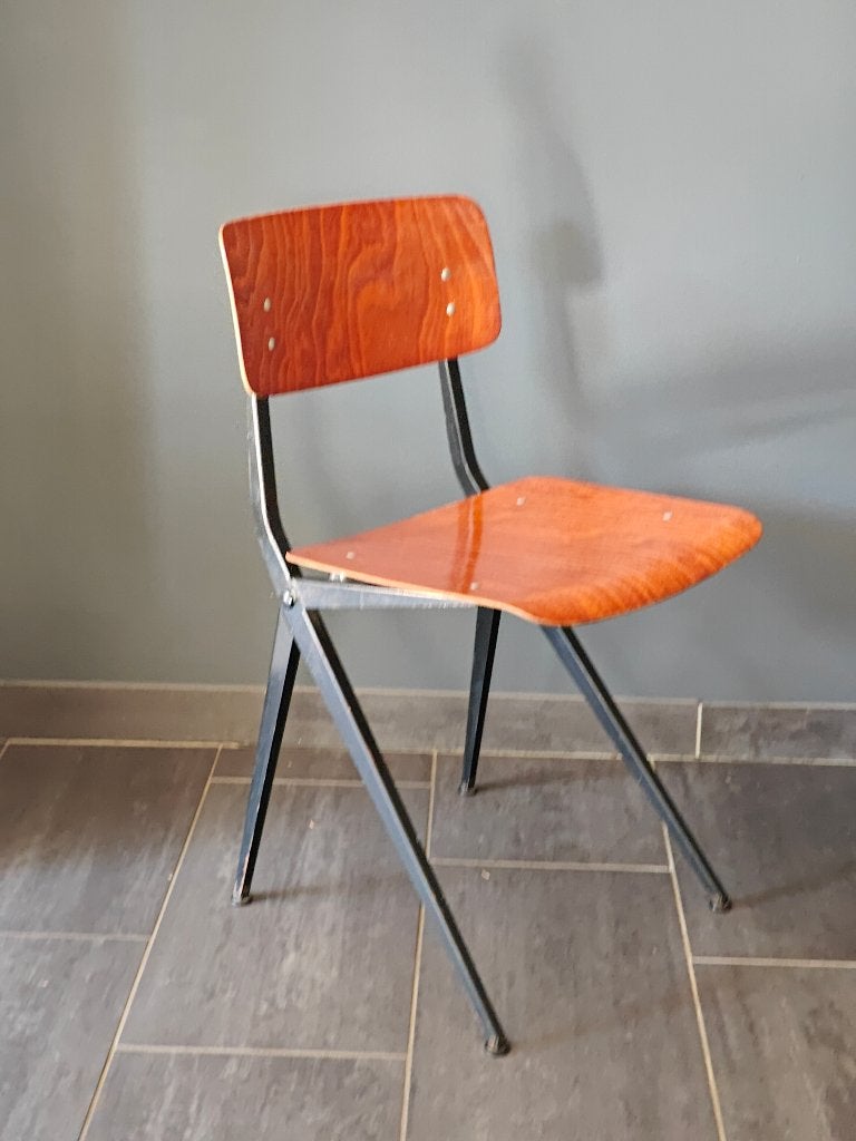 Marko schoolstoel designer Ynske Kooistra jaren 60, Ophalen, Gebruikt, Bruin, Eén