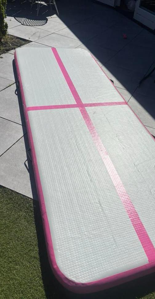 Airtrack 3 meter roze incl. electrische pomp, Kindermaat 122 t/m 140, Ophalen, Zo goed als nieuw, Materiaal