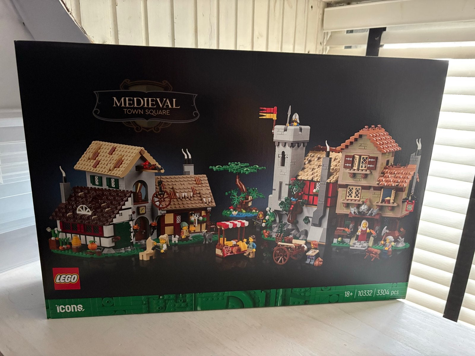LEGO Icons 10332 Middeleeuws Stadsplein Nieuw in doos, Ophalen of Verzenden, Nieuw, Overige merken