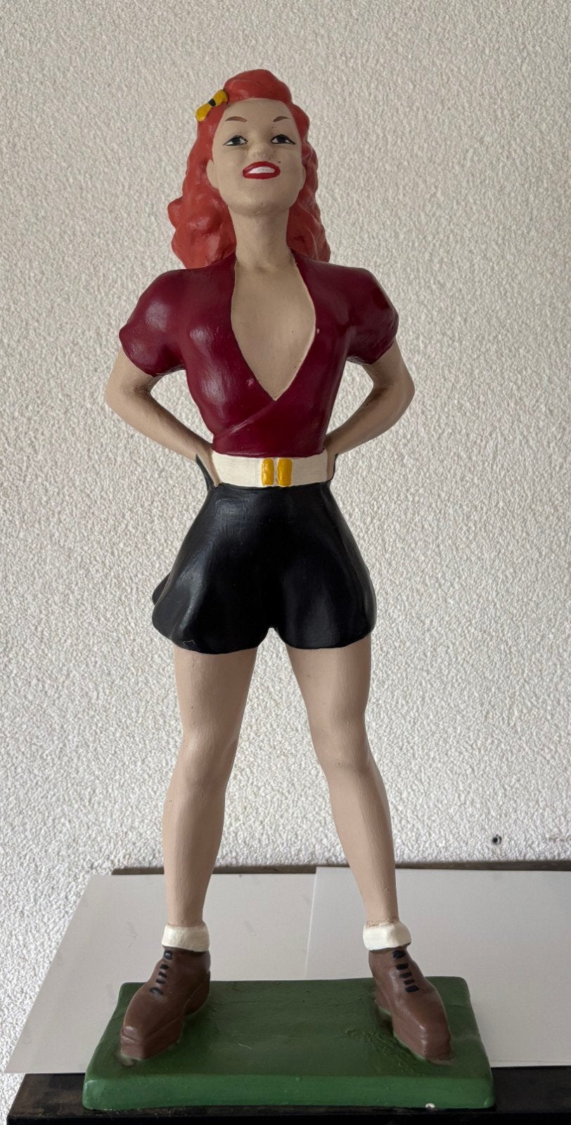 Retro American Pin-Up girl jaren '50/'60, Antiek en Kunst, Handgemaakt, Ophalen of Verzenden, 20 - 50 cm, Overige materialen