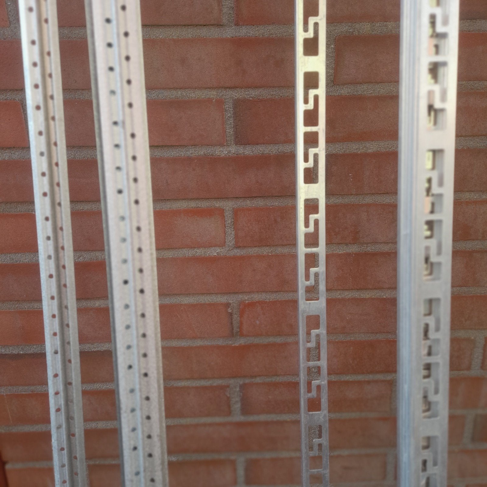 Diverse metalen profielen en rails, Doe-het-zelf en Verbouw, Metalen, Ophalen of Verzenden