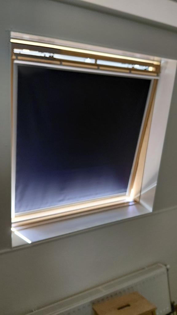 1x Velux verduisterend rolgordijn GGL U08, Huis en Inrichting, Stoffering | Gordijnen en Lamellen, Gebruikt, 100 tot 150 cm, 50 tot 100 cm