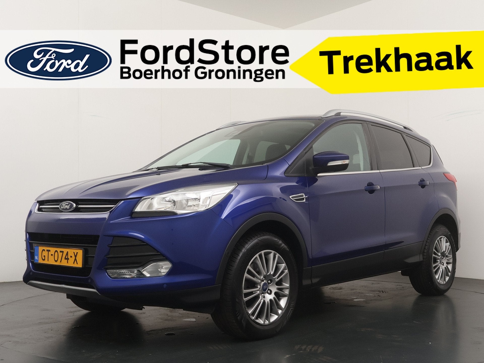 Ford Kuga 1.6 Titanium 183 pk Plus 4WD | Trekhaak | Pano | C, Auto's, Parkeerassistent, Gebruikt, Zwart, 4 cilinders