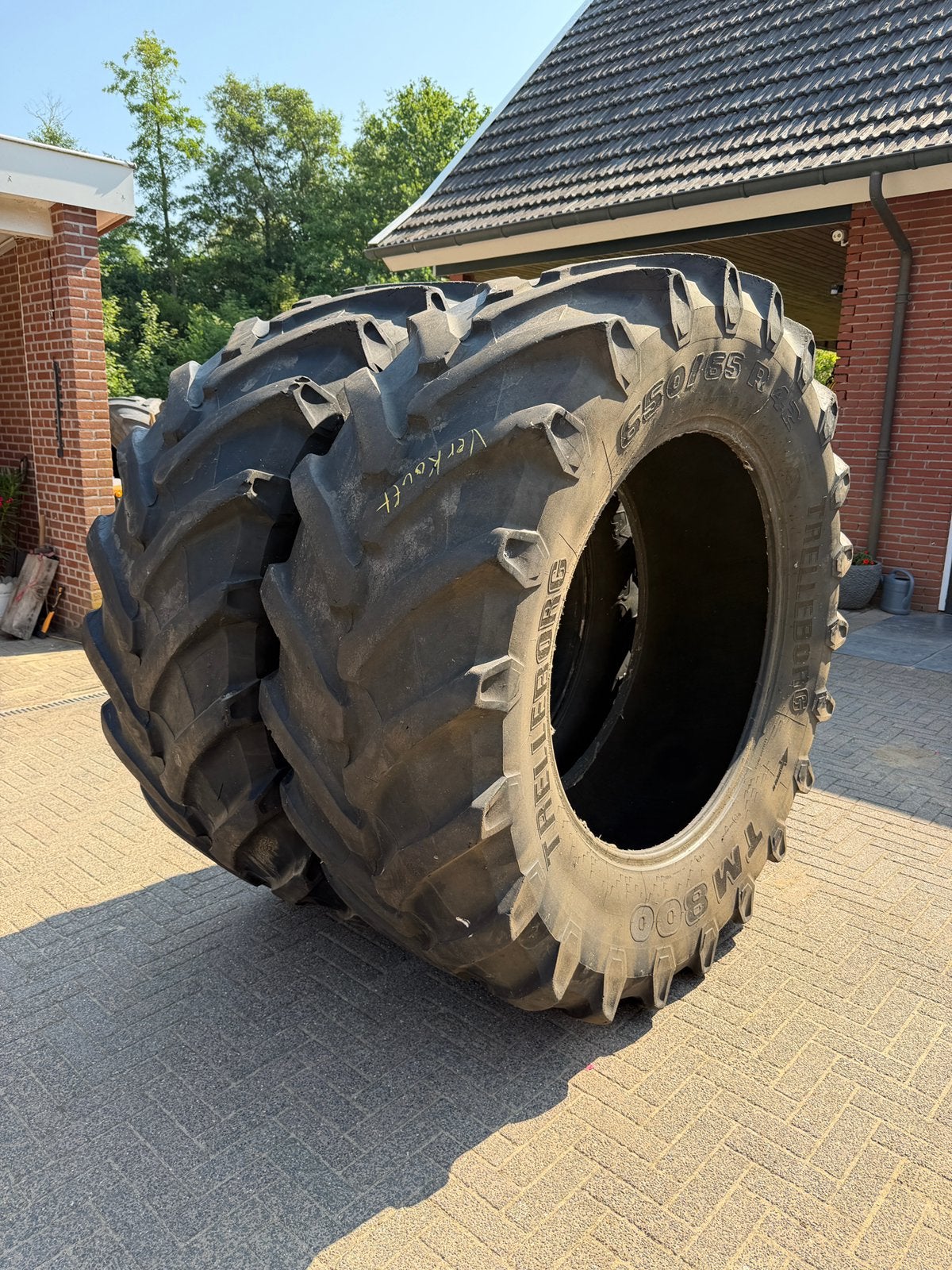 Trelleborg TM800 650/65R42, Ophalen