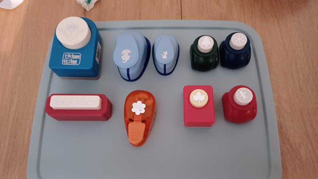 Kaartponsen 9 stuks, Ophalen of Verzenden, Zo goed als nieuw