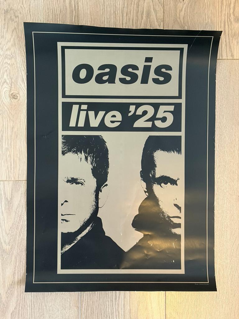 Oasis Live ‘25 poster, Ophalen of Verzenden, Zo goed als nieuw, A1 t/m A3, Film en Tv