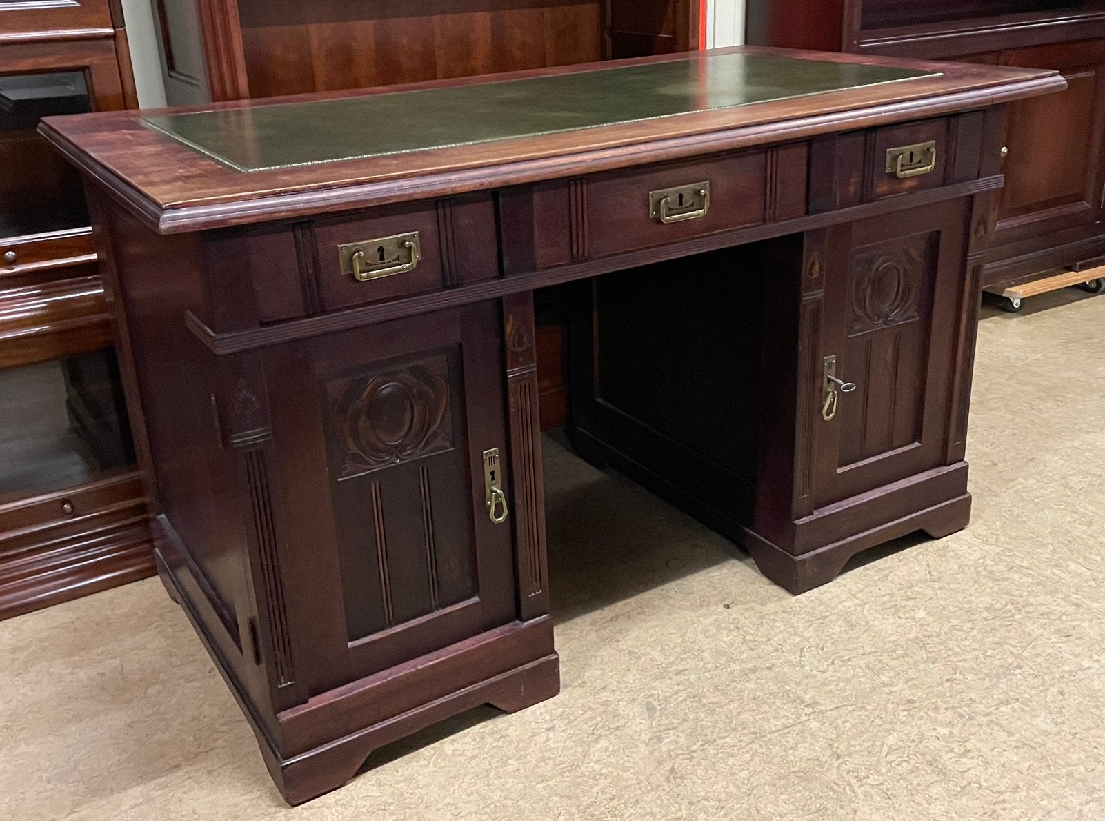 Prachtig Engels Klassiek Chesterfield Bureau., Ophalen of Verzenden